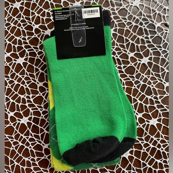 St. Patrick’s Day NWT size 9-11 socks - Picture 3 of 4